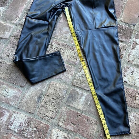 Pretty Little Thing High Waisted PullOn Faux Leather Black Leggings Size 10 - Picture 7 of 10